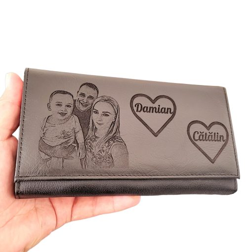 portofel dama piele naturala negru personalizat cu poza si 2 inimioare cu nume