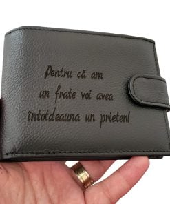 portofel personalizat negru cu capsa Am un frate