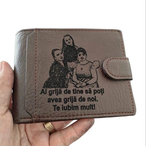 portofel maro cu capsa Ai grija de Tine