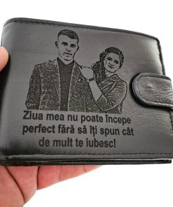 portofel negru cu capsa Ziua mea nu poate incepe fara tine