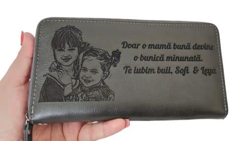 portofel dama personalizat cu poza si text gri Te iubim bunii