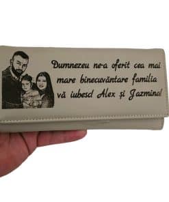 cadou pentru ea portofel dama piele naturala gri  ne-a oferit