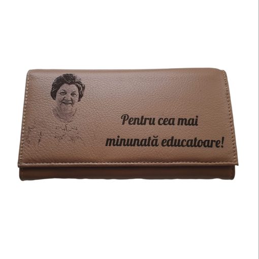 Portofel Personalizat 'Pentru cea mai minunata educatoare', dama, piele naturala, maro