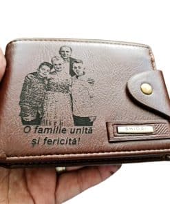 Portofel Personalizat 'O familie fericita', barbati, piele , cu capsa, maro