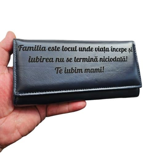 portofel dama personalizat albastru cu text Viata incepe