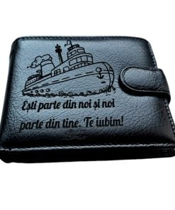 cadou personalizat portofel negru cu capsa Esti parte din noi