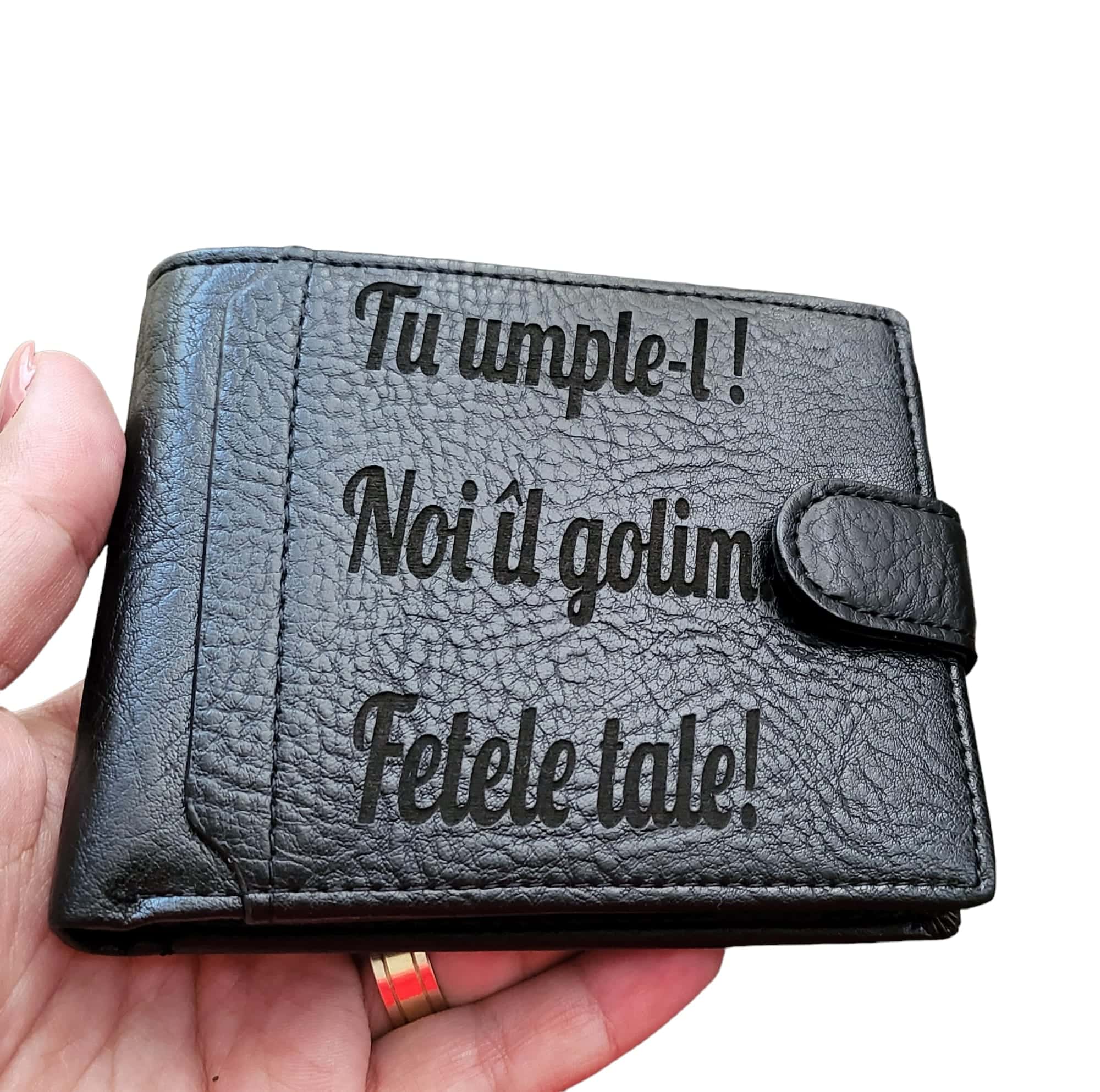 portofel negru cu capsa Tu Umple-l.