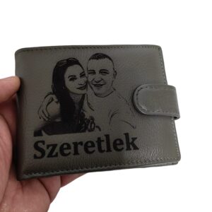 portofel piele naturala gri cu capsa text limba maghiara