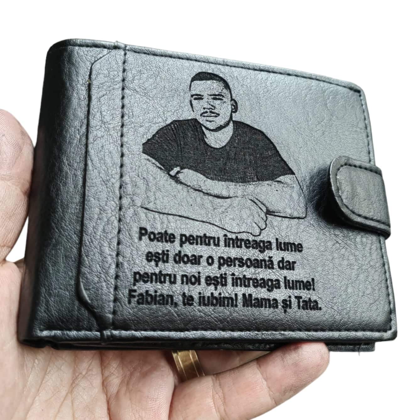 portofel negru cu capsa Te iubim,mama si tata!