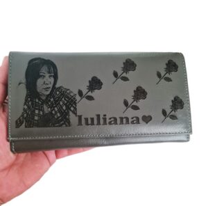 portofel dama gri personalizat cu poza si nume Trandafiri
