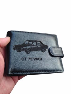 cadou portofel negru cu capsa personalizat Dacia