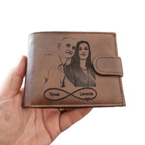 cadou personalizat portofel piele naturala maro cu capsa Poza si Infinit