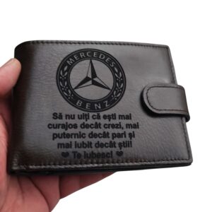 portofel piele naturala  maro cu capsa logo auto si text
