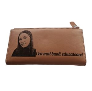Portofel Personalizat 'Cea mai buna educatoare', dama, piele naturala, maro