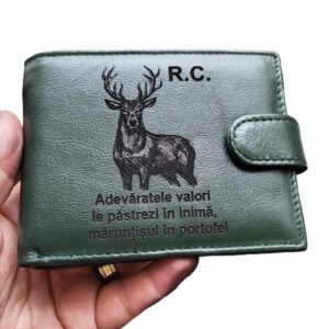 portofel personalizat verde cu capsa Cerb Adevaratele valori.