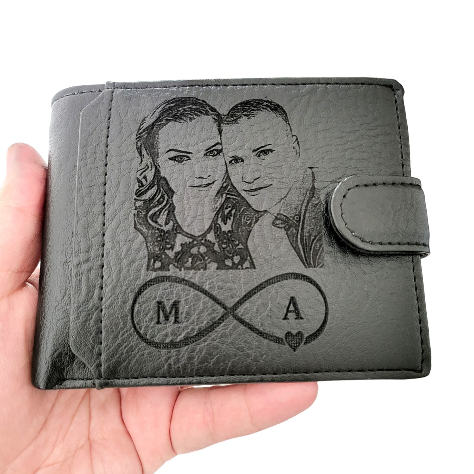 Portofel negru cu capsa personalizat cu poza cuplu si initiale