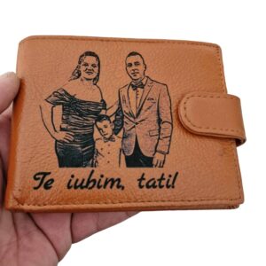 portofel maro coniac cu capsa Te iubim tati2