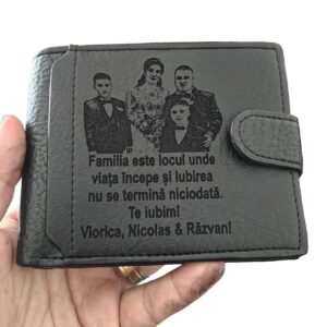 portofel negru cu capsa Familia Este Locul