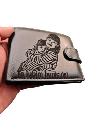 cadou personalizat portofel nergu cu capsa Te iubim bunicule